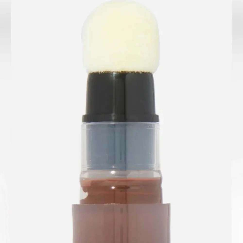 Deep Mocha | Makeup Revolution Eye Bright Concealer